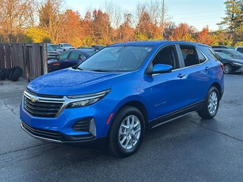 Used 2024 Chevrolet Equinox LT image 2