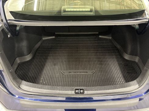 Used 2022 Toyota Corolla LE image 23