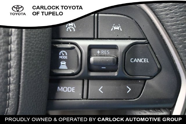 Used 2025 Toyota Tacoma TRD Off-Road AWD/4WD image 29