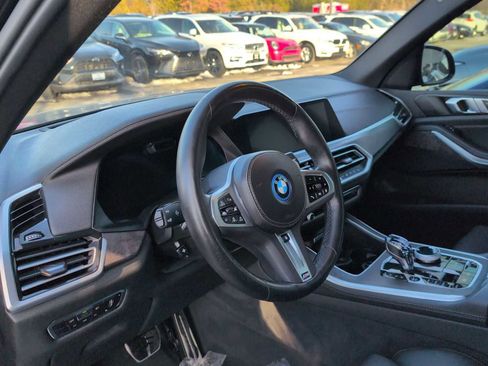 Certified 2023 BMW X5 xDrive45e w/ Executive Package image 10
