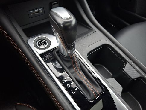 Used 2023 Nissan Sentra SR w/ SR Premium Package image 17