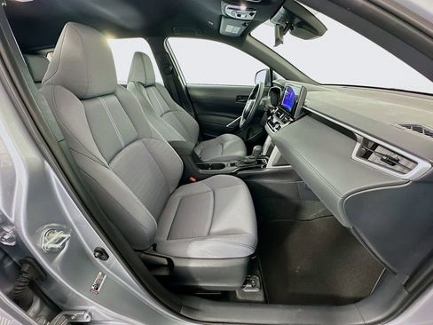 Used 2024 Toyota Corolla Cross AWD Hybrid image 28