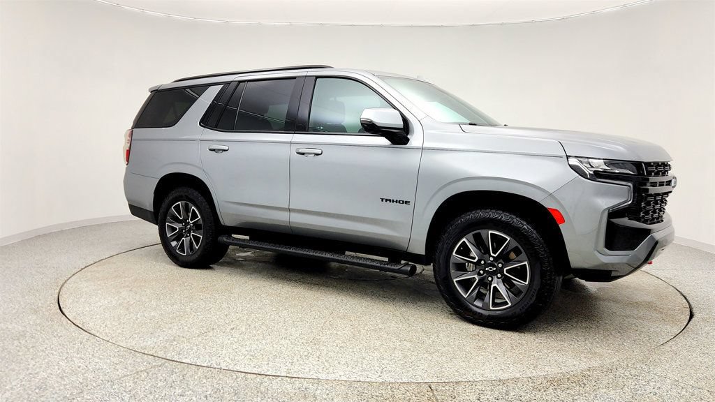 Used 2023 Chevrolet Tahoe Z71 w/ Luxury Package AWD/4WD image 3