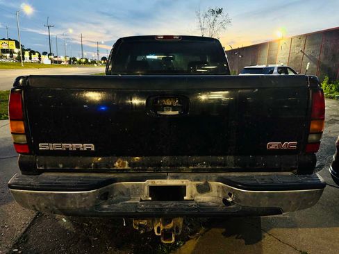 Used 2005 GMC Sierra 1500 SLE w/ Light Duty Power Package RWD image 6