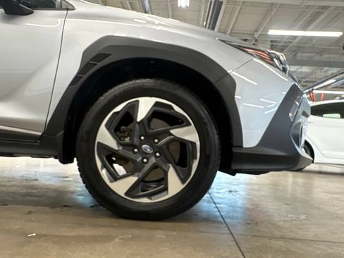 Used 2024 Subaru Crosstrek 2.5i Limited AWD/4WD image 25