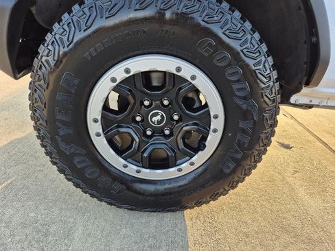 Certified 2023 Ford Bronco Outer Banks w/ Sasquatch Package image 4