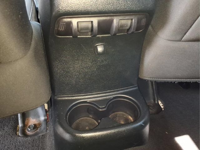 Used 2017 Jeep Wrangler Unlimited Sahara AWD/4WD image 14