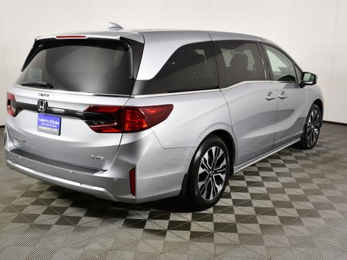 Certified 2025 Honda Odyssey Elite image 5