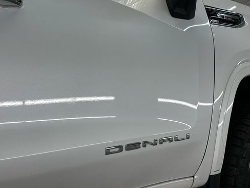 Used 2022 GMC Sierra 1500 Denali w/ Denali Reserve Package AWD/4WD image 12