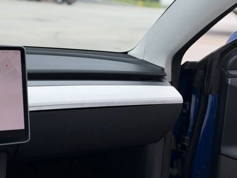 Used 2023 Tesla Model 3 Standard Range RWD image 28