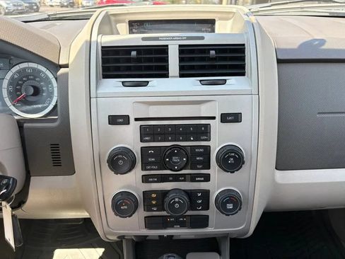 Used 2009 Ford Escape Limited FWD image 13