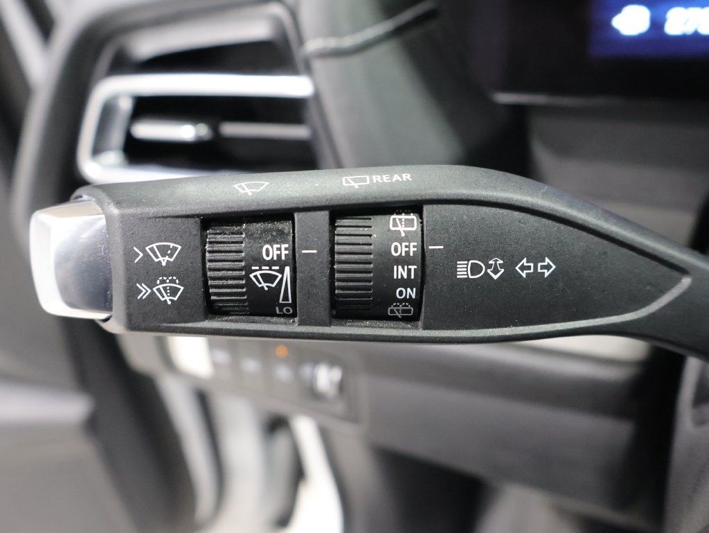 Used 2024 Chevrolet Traverse LT w/ Midnight/Sport Edition AWD/4WD image 37