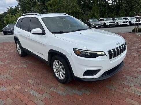 Used 2021 Jeep Cherokee Latitude FWD image 19