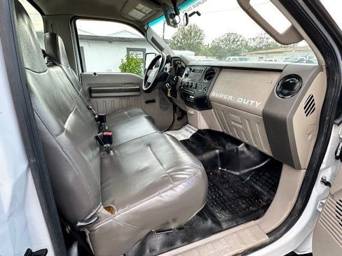 Used 2009 Ford F550 2WD Regular Cab Super Duty image 20