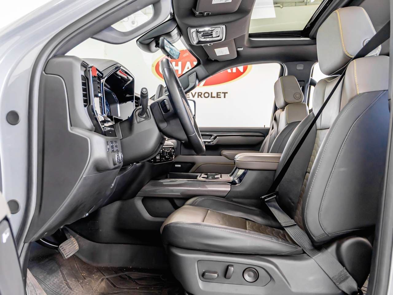 Certified 2025 Chevrolet Silverado 2500 ZR2 w/ Technology Package AWD/4WD image 8