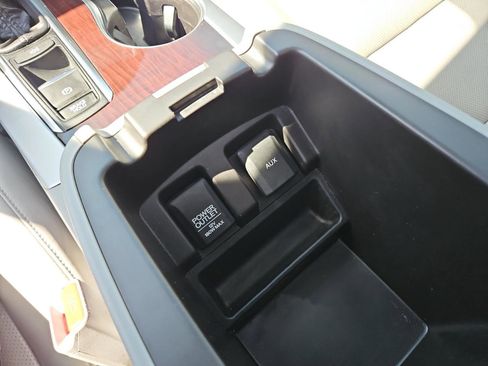 Used 2015 Acura TLX w/ Technology Package FWD image 33