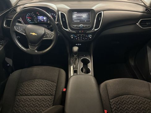 Used 2022 Chevrolet Equinox LT FWD image 9