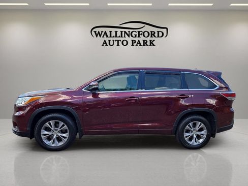 Used 2015 Toyota Highlander Plus AWD/4WD image 7