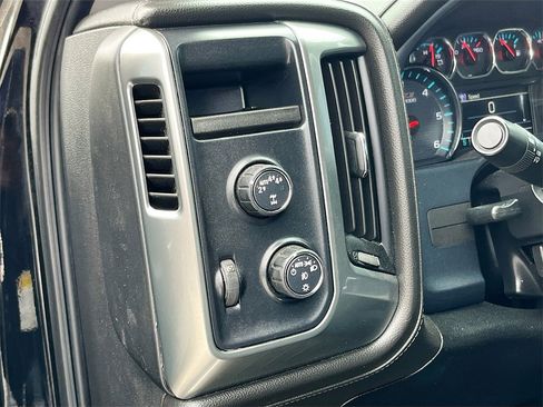 Used 2018 Chevrolet Silverado 1500 LTZ Z71 w/ LTZ Plus Package image 10