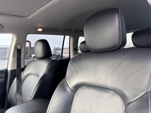 Used 2019 INFINITI QX80 Luxe w/ All-Season Package image 13