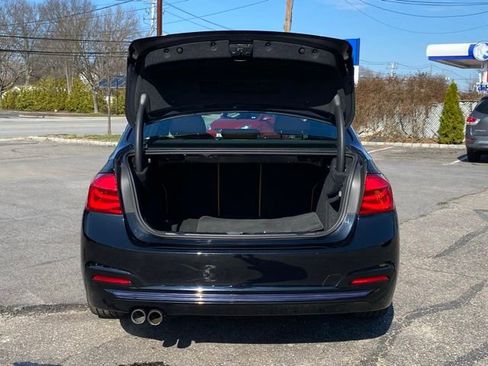 Used 2018 BMW 330i xDrive Sedan w/ Convenience Package AWD/4WD image 9