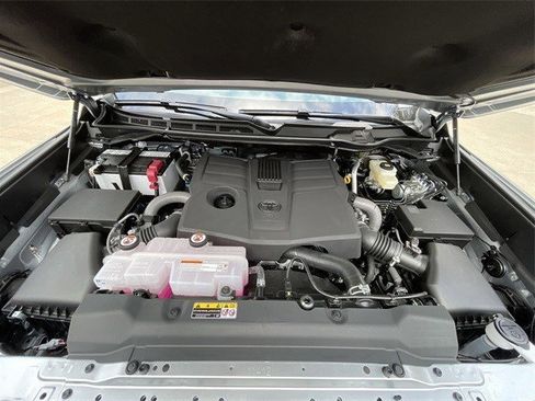 New 2025 Toyota Tundra SR5 w/ Blackout Package (GST) image 40