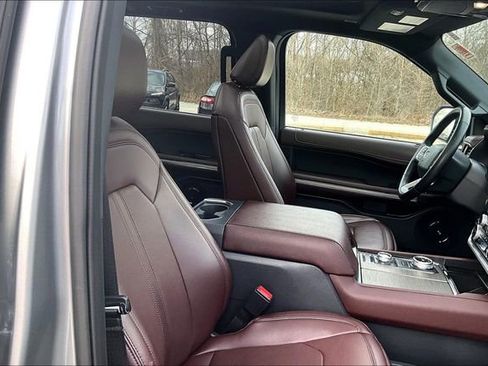 Used 2024 Ford Expedition Max Limited image 7