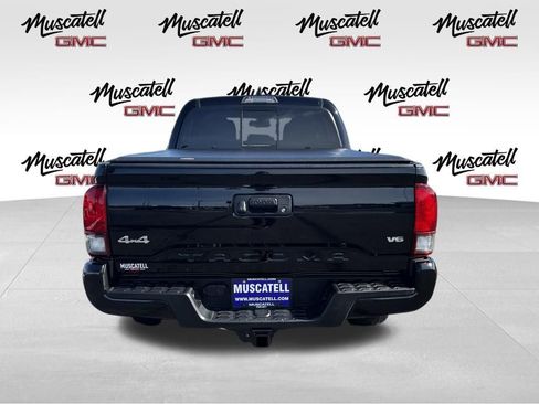 Used 2021 Toyota Tacoma SR5 w/ Technology Package image 4