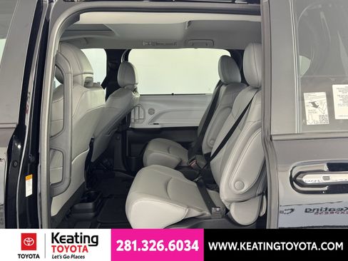 New 2026 Toyota Sienna XLE FWD image 6