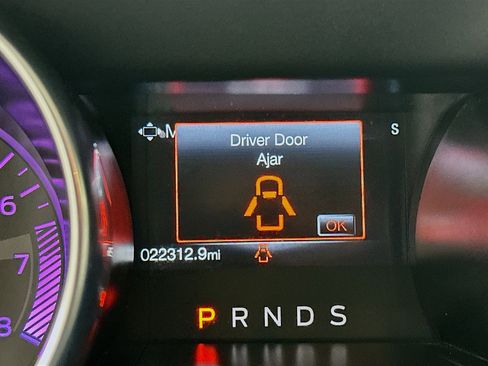 Used 2022 Ford Mustang Premium image 19