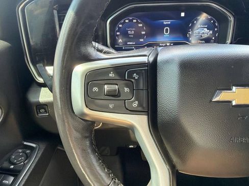 Used 2022 Chevrolet Silverado 1500 LT AWD/4WD image 44