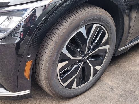 Used 2023 Kia EV6 Wind w/ Wind Technology Package AWD/4WD image 6