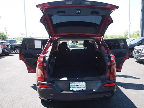 Used 2015 Jeep Cherokee Latitude FWD image 5