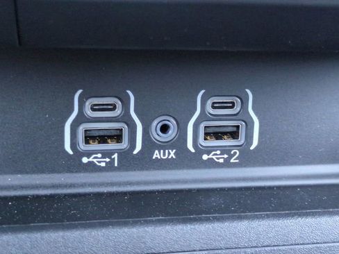 New 2026 RAM 1500 4x4 Crew Cab image 22