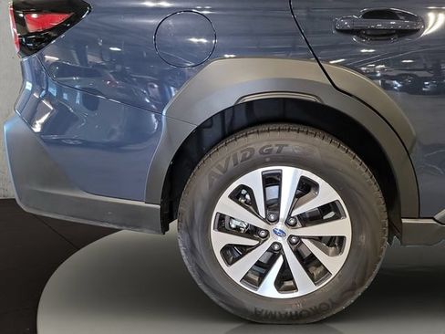 Used 2025 Subaru Outback Premium w/ Popular Package #1A AWD/4WD image 35