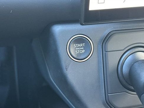 New 2026 Land Rover Defender 110 X-Dynamic SE image 21