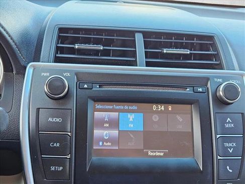 Used 2017 Toyota Camry LE image 11