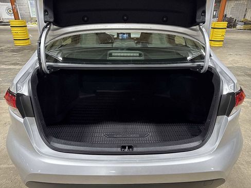 Certified 2022 Toyota Corolla LE image 11