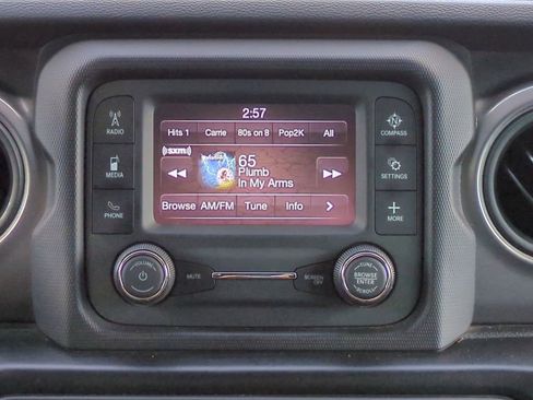 Used 2021 Jeep Wrangler Unlimited Sport image 18