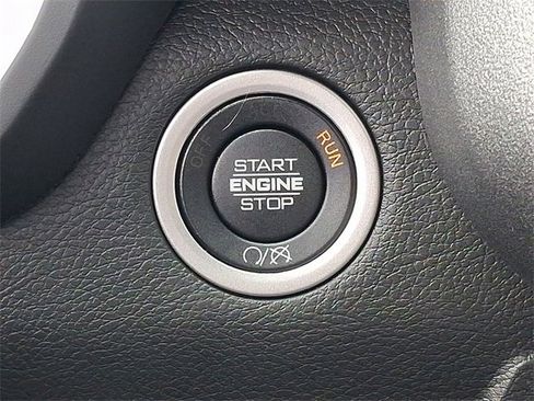 Used 2024 RAM 2500 Tradesman w/ Chrome Appearance Group image 16