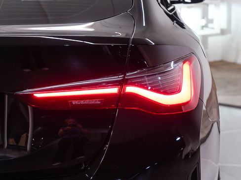 Certified 2023 BMW i4 eDrive40 RWD image 7