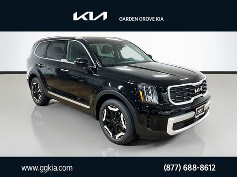 New 2025 Kia Telluride S image 1