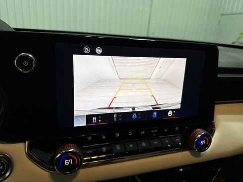 Used 2024 GMC Canyon AT4X image 15