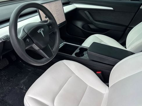 Used 2022 Tesla Model 3 Long Range image 4