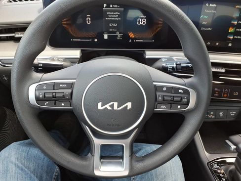 New 2026 Kia K5 LXS FWD image 21