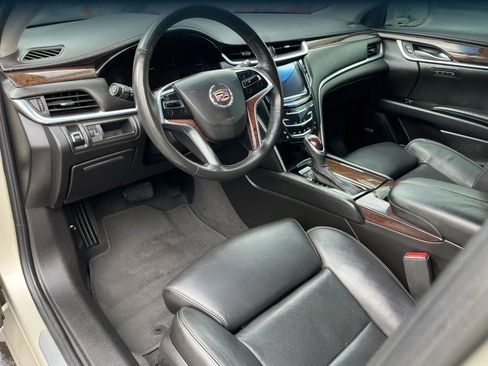 Used 2014 Cadillac XTS Luxury image 7