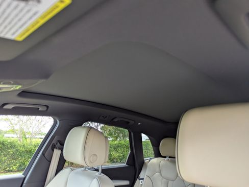 Certified 2025 Audi Q5 Prestige w/ Prestige Package image 27