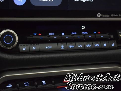 Used 2024 Toyota Tundra Limited image 20