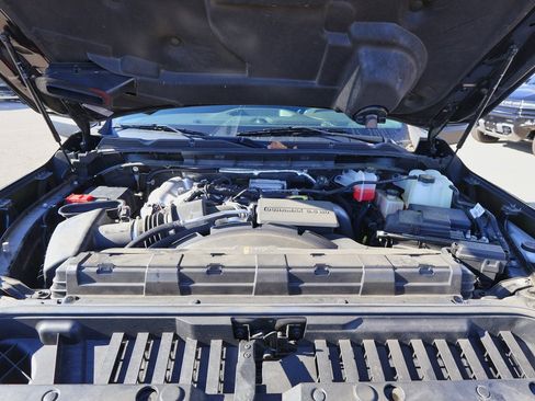 Certified 2022 GMC Sierra 3500 Denali image 37
