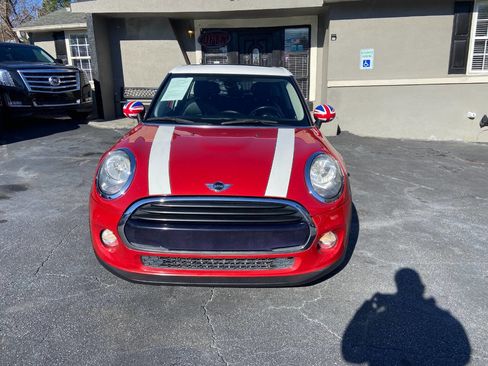 Used 2016 MINI Cooper 4-Door Hardtop w/ Media Package image 3